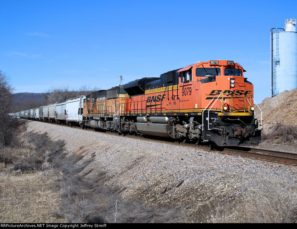 BNSF 9079